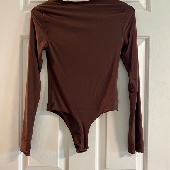 Fitted Chocolate Brown Long Sleeve Bodysuit - Picture 3 of 5